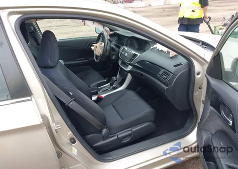 2015 Honda Accord Sport z USA, uszkodzony, nr VIN 1HGCR2F58FA018932